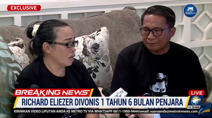 <i>Breaking News</i>: Orang Tua Bersyukur Bharada E Divonis 1,5 Tahun oleh Hakim