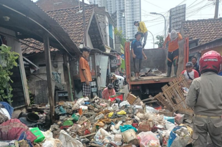 Buang Sampah Sembarangan, Warga Yogyakarta Didenda Rp250 Ribu