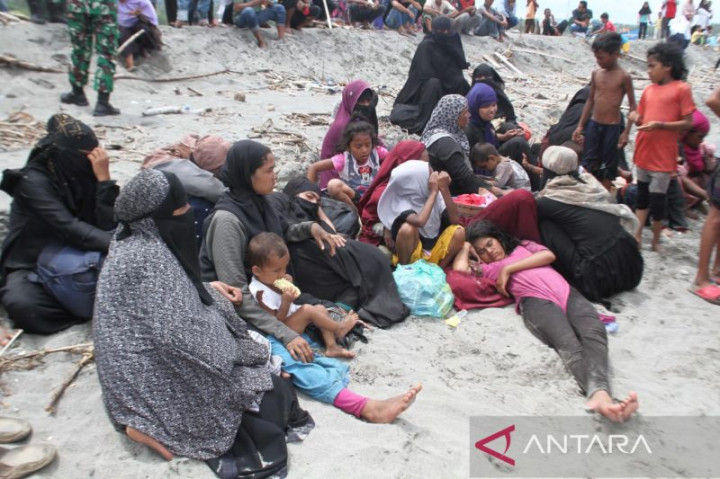 Imigran Rohingya Kembali Terdampar di Pantai Besar Aceh