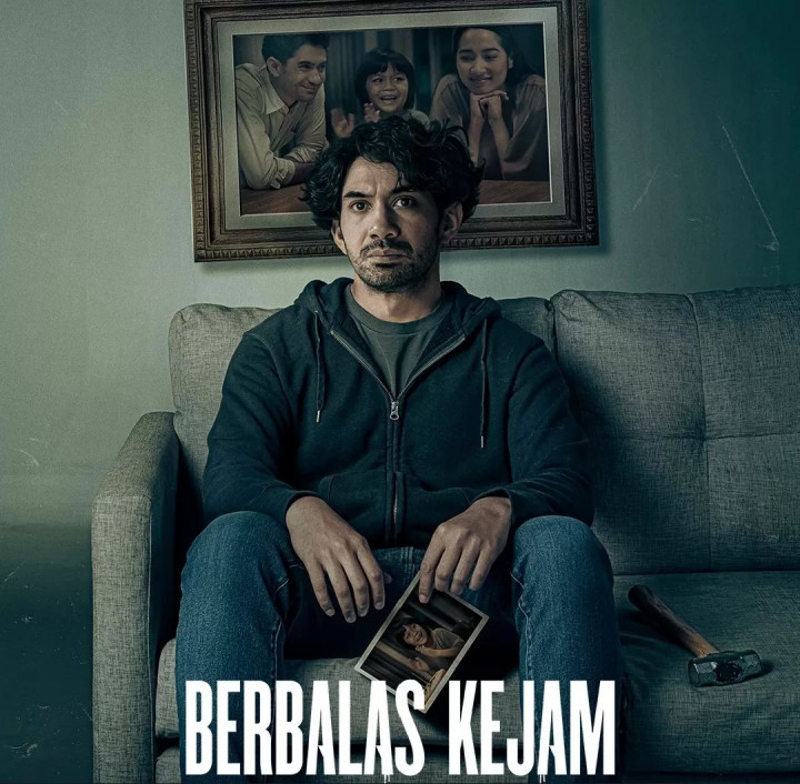 Ketika Reza Rahadian Diselimuti Dendam Akibat Keluarganya Dibunuh