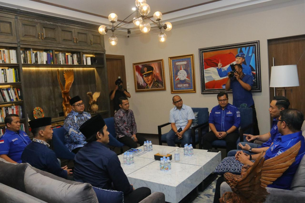 Keluarga Undang AHY Hadiri Haul Ke-12 Zainuddin MZ