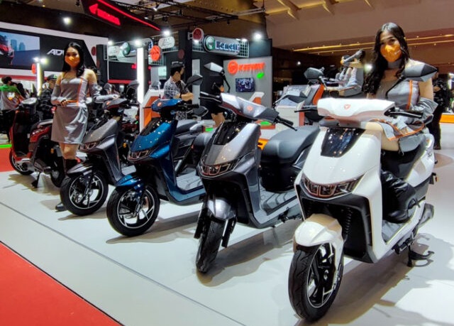 Nongol di IIMS 2023, Yadea Luncurkan 7 Kendaraan Listrik Sekaligus