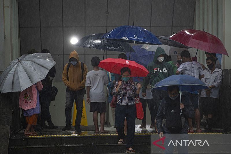 Sejumlah Kota Besar di Indonesia Berpeluang Diguyur Hujan