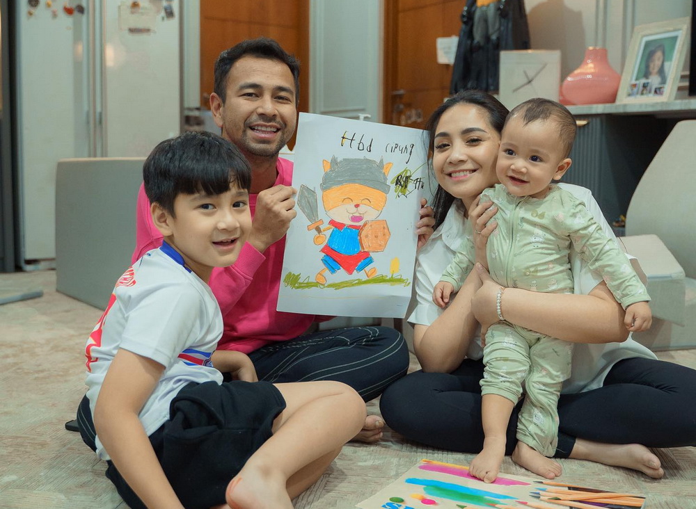 Raffi Ahmad Nagita Slavina bersama anak-anaknya (Foto: instagram)