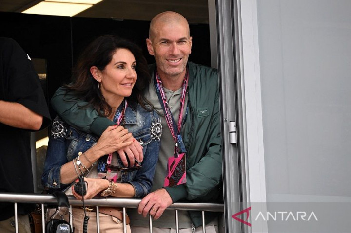 Zidane Isi Kekosongan Melatih dengan Gabung Tim Balap F1