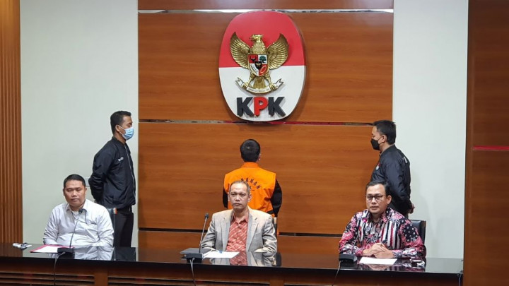 Ketua Yayasan RS Guyur Hakim Yustisial Rp3,7 Miliar