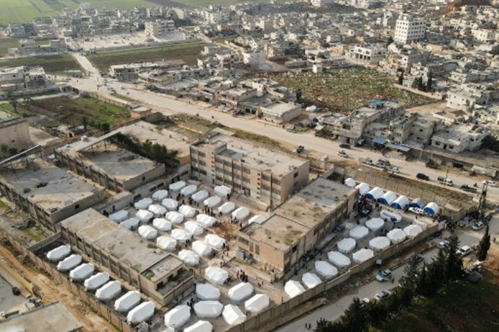 Pertama Kali Pascagempa, Bentrokan Senjata Kembali Terjadi di Suriah