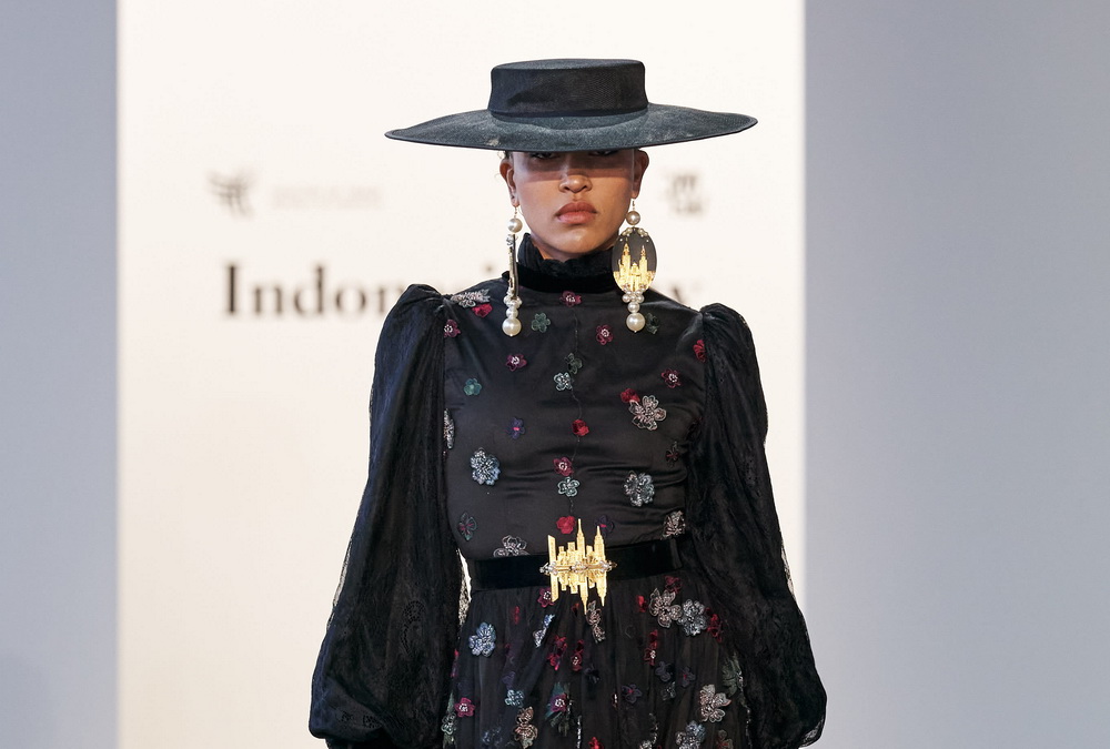 Koleksi Zeta Prive di New York Fashion Week 2023 (Foto: instagram)