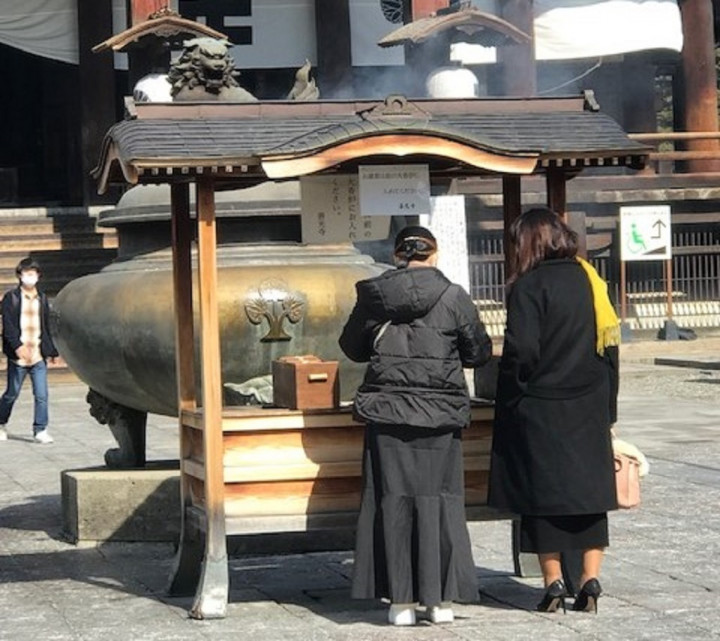 Populer Internasional: Keunikan Kuil Zenkoji hingga Serangan ISIS di Suriah