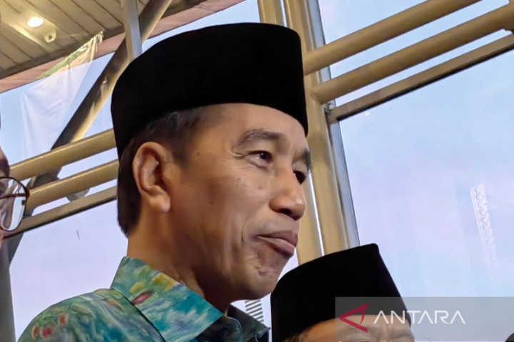Jokowi Pastikan Stok Beras di Pasar Wonokromo Surabaya Melimpah