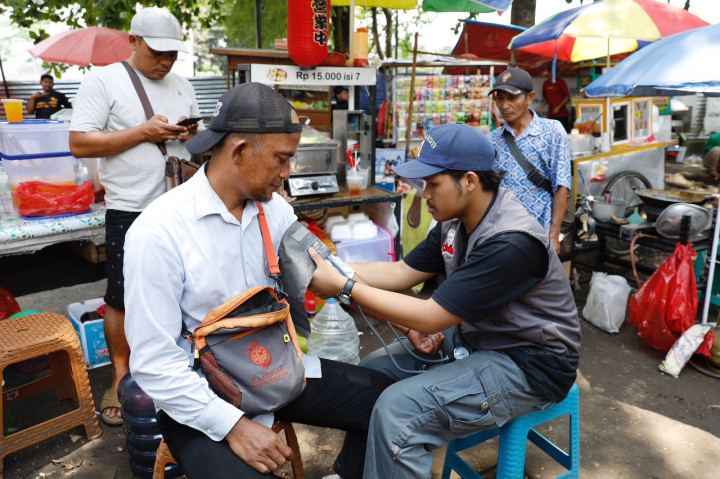 Warga Cibinong Bogor Diajak Lebih Peduli Kesehatan
