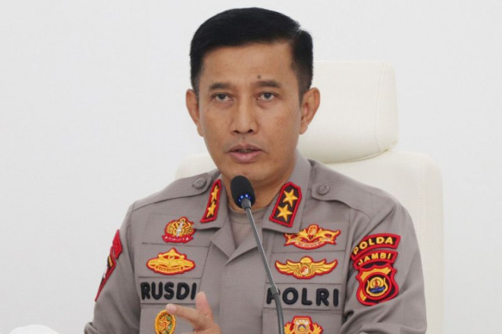 Helikopter Polda Jambi Mendarat Darurat, Seluruh Penumpang Selamat
