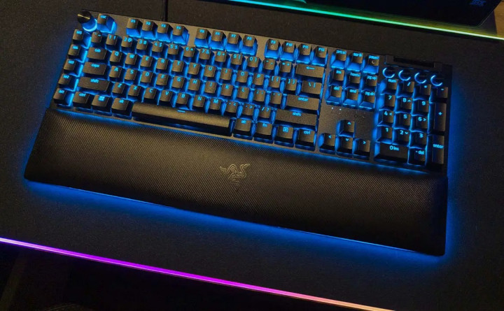 Razer Rilis Keyboard Gaming Terbaru, Blackwidow V4 Pro Harga Rp3,4 Juta