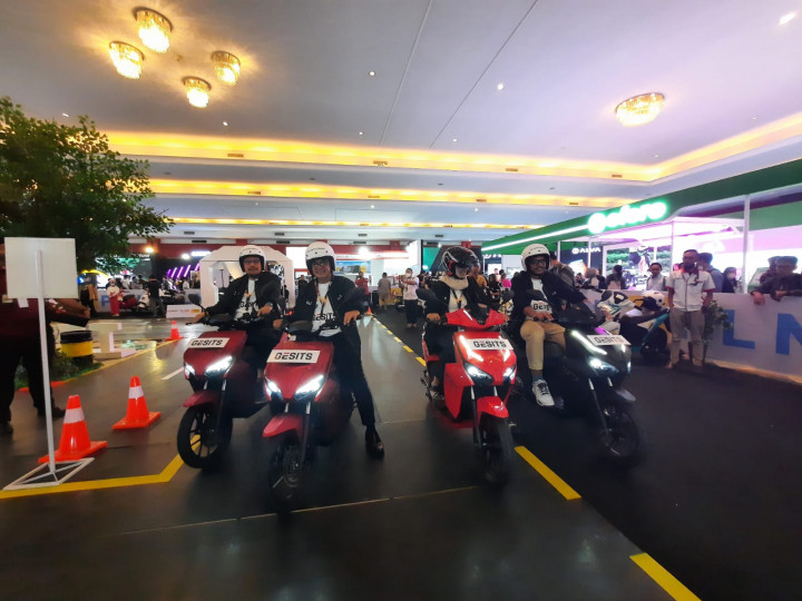 Tak Mau Kalah dengan Rival, Gesits Luncurkan Motor Listrik Terbaru