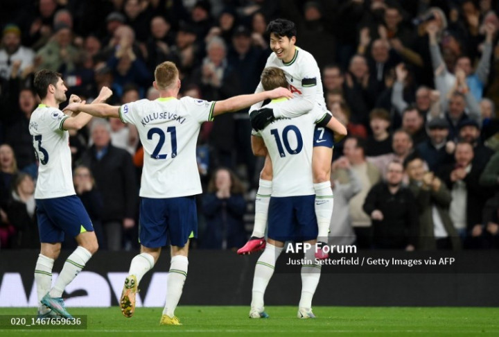 Spurs Tumbangkan West Ham di Derby London