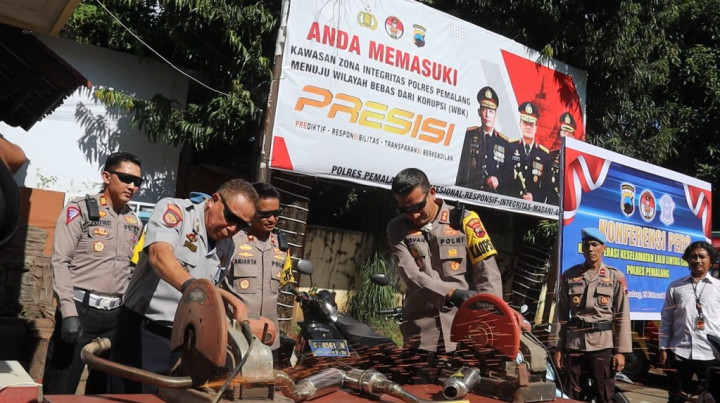 Ratusan Knalpot Brong Dimusnahkan Polres Pemalang