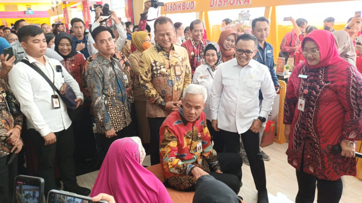 Semobil dengan MenPAN RB, Gibran Akui Bahas Banyak Hal Serius