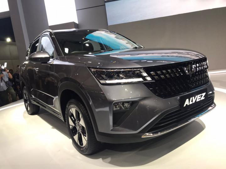 Banderol Cukup Rp200 Jutaan, Wuling Alvez Berani Ajak Duel Honda HR-V