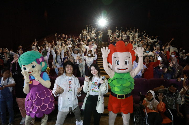 Arbani Yasiz Terharu Ajak Anak-Anak Berkebutuhan Khusus Nobar Kiko In the Deep Sea