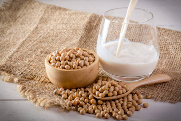 susu soya atau susu kedelai mempunya banyak manfaat untuk tumbuh kembang anak, foto: pexels