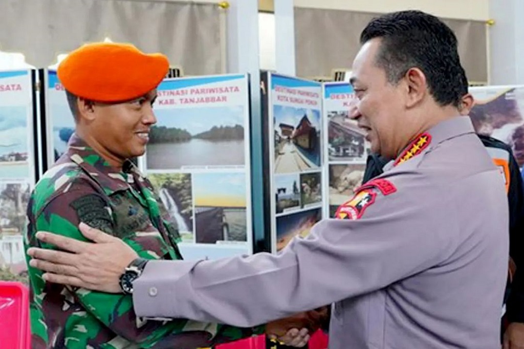 Kapolri Apresiasi Aksi Heroik TNI yang Evakuasi Kapolda Jambi