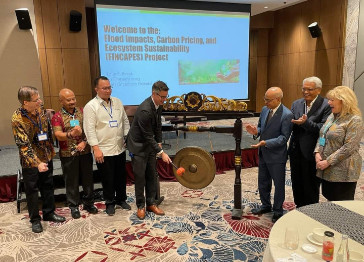 Respons Perubahan Iklim, IPB dan University of Waterloo Luncurkan FINCAPES