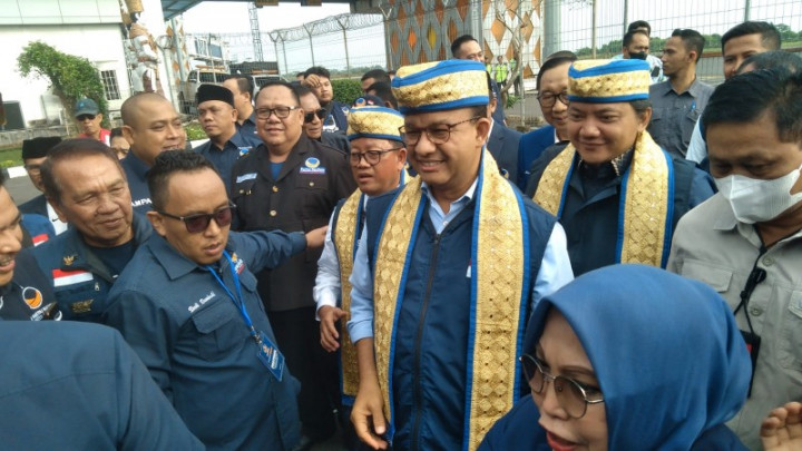Anies Baswedan Terharu Disambut Relawan Lampung