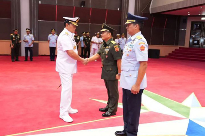 Foto: Panglima Pimpin Sertijab Kapus RB TNI