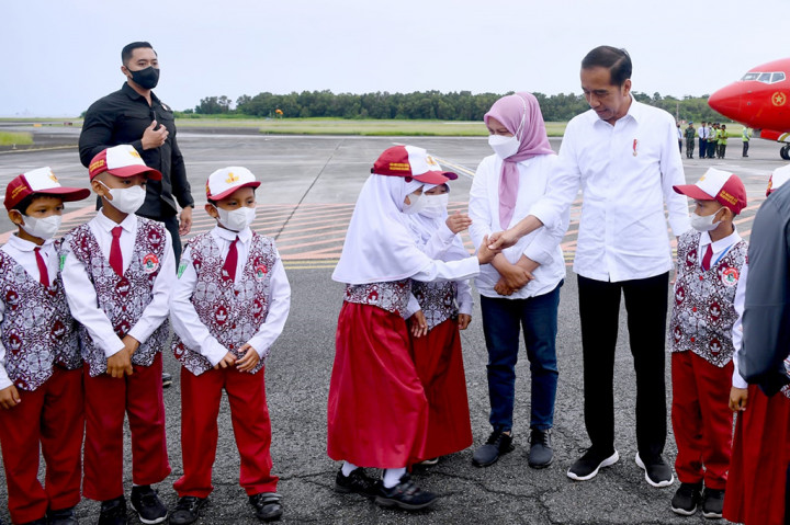 Foto Terpopuler: Siswa SD Balikpapan Bertemu Jokowi hingga MU Tundukkan Barcelona