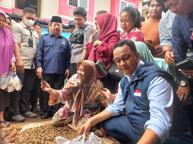 Ribuan Warga di Way Hui Teriakkan Anies Baswedan Presiden 2024