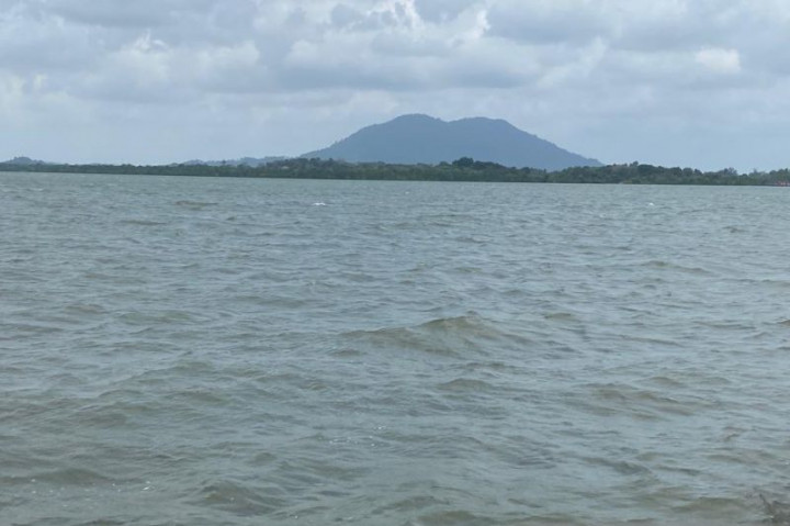 BPBD Kepri Imbau Warga Pesisir Waspadai Gelombang Laut Tinggi