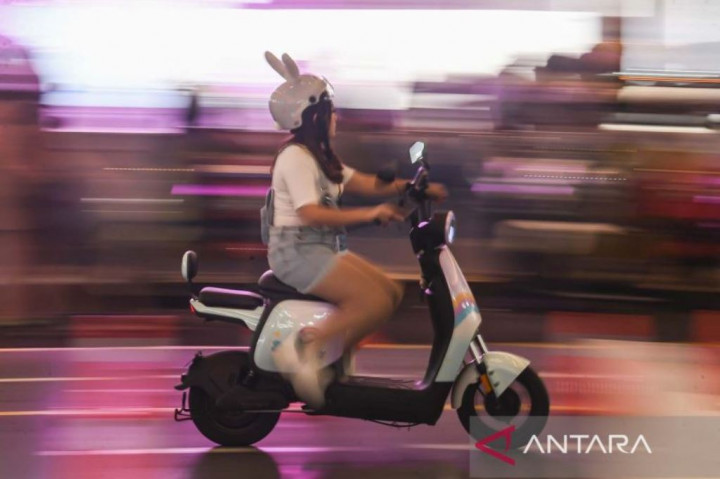 IESR: Indonesia Harus Jadi Produsen Motor Listrik