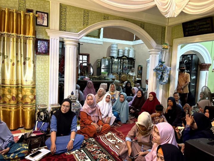 Sambut Ramadan, Relawan Bantu Sarana Penunjang Majelis Taklim di Jambi