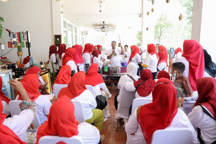 Mak-Mak Didorong Buka Peluang Usaha di Bengkulu Melalui Jeruk Kalamansi