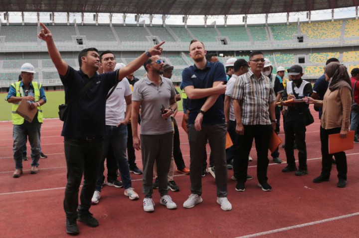 Progres Renovasi Stadion GBT ketika Dicek Langsung oleh FIFA