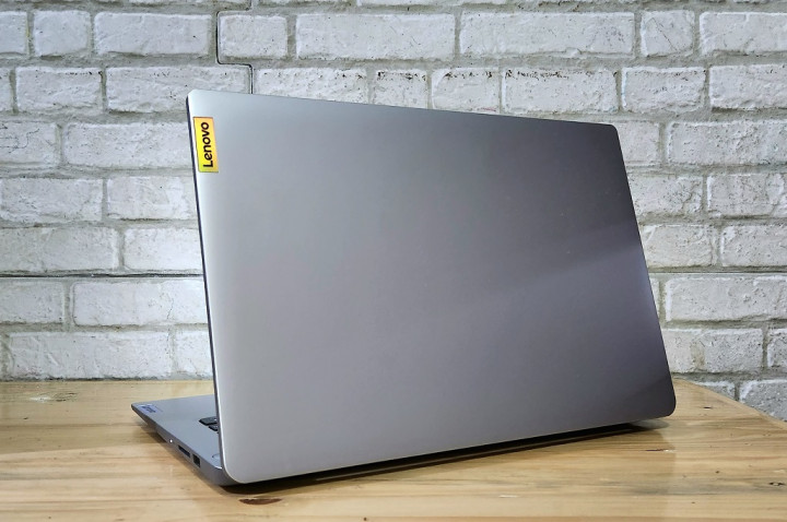 Lenovo Ideapad Slim 1 14AMN7, Terjangkau Bertenaga