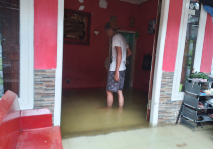 Diguyur Hujan Semalaman, 3 Wilayah di Kabupaten Tangerang Banjir