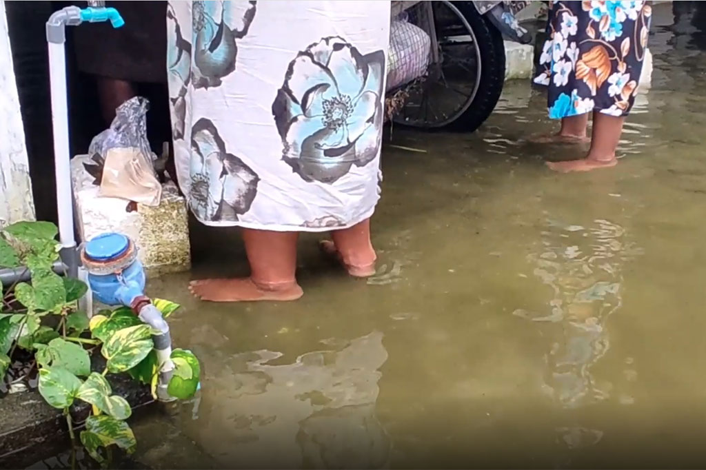 Sebulan Terendam Banjir, Warga Mulai Terserang Penyakit Kulit dan Diare