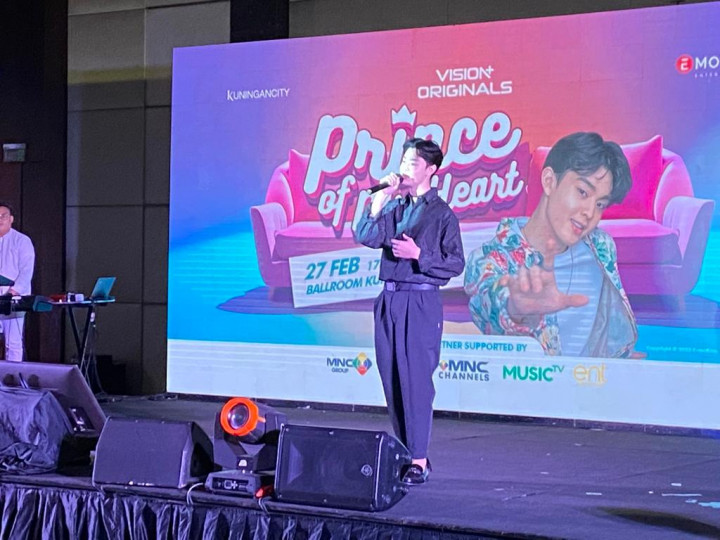 Gabriel Prince Manjakan Penggemar di Pertemuan Intim