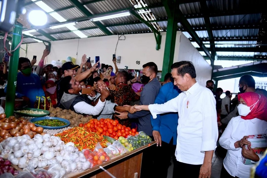 Presiden Cek Harga Sembako di Pasar Tenguyun Tarakan
