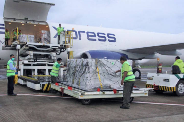 104 Ton Logistik WSBK Tiba di Bandara Internasional Lombok