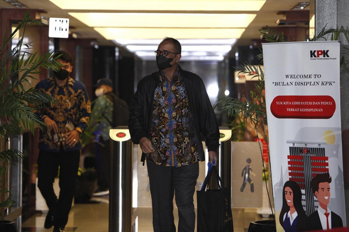 Rafael Alun Trisambodo <i>Ngaku Nggak</i> Punya Mobil Jeep Rubicon