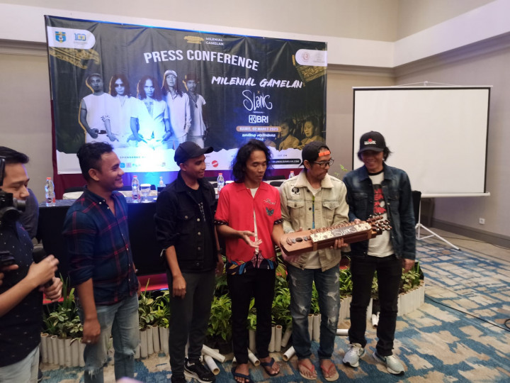 Kolaborasi dengan Seniman Gamelan, Slank Hibur Warga Solo Malam Ini