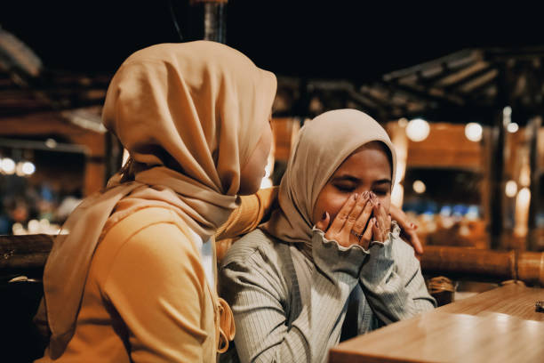 Apakah Menangis Membatalkan Puasa? Begini Hadis dan Hukumnya