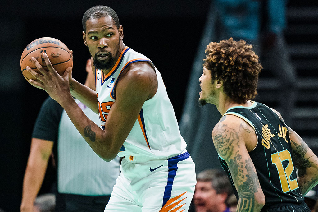 Cetak 23 Poin di Laga Debut, Durant Bawa Suns Tundukkan Hornets