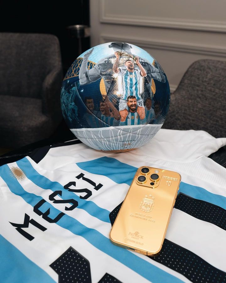 Messi Giveaway iPhone Berlapis Emas 24 Karat untuk Timnas Argentina, Begini Penampakannya