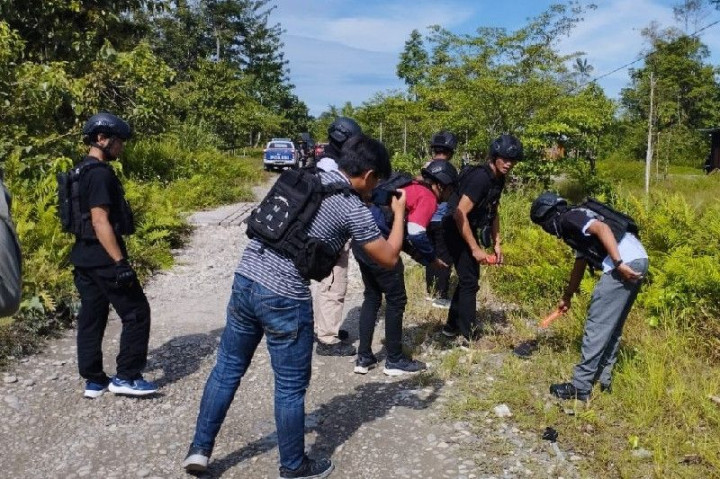 Bercak Darah Diduga dari Anggota KKB Tertinggal' di Lokasi Penembakan Prajurit TNI