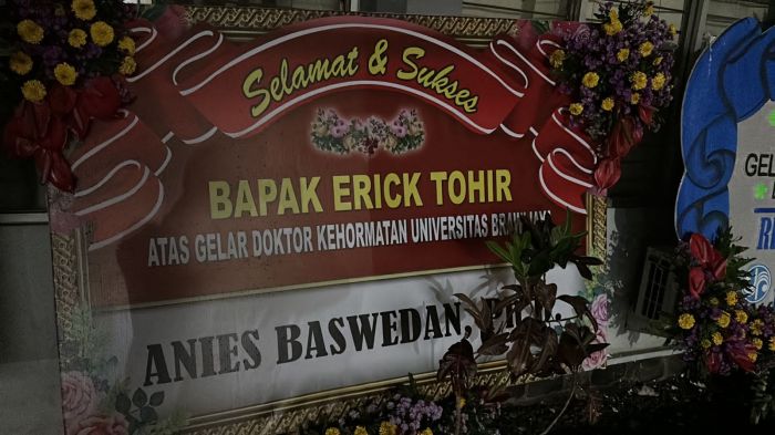 Erick Thohir Dapat Gelar Doktor Kehormatan, Anies Baswedan: Selamat!