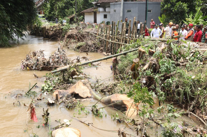 42 Kilometer Tanggul Sungai di Pemali-Juwana Kudus Rawan Jebol