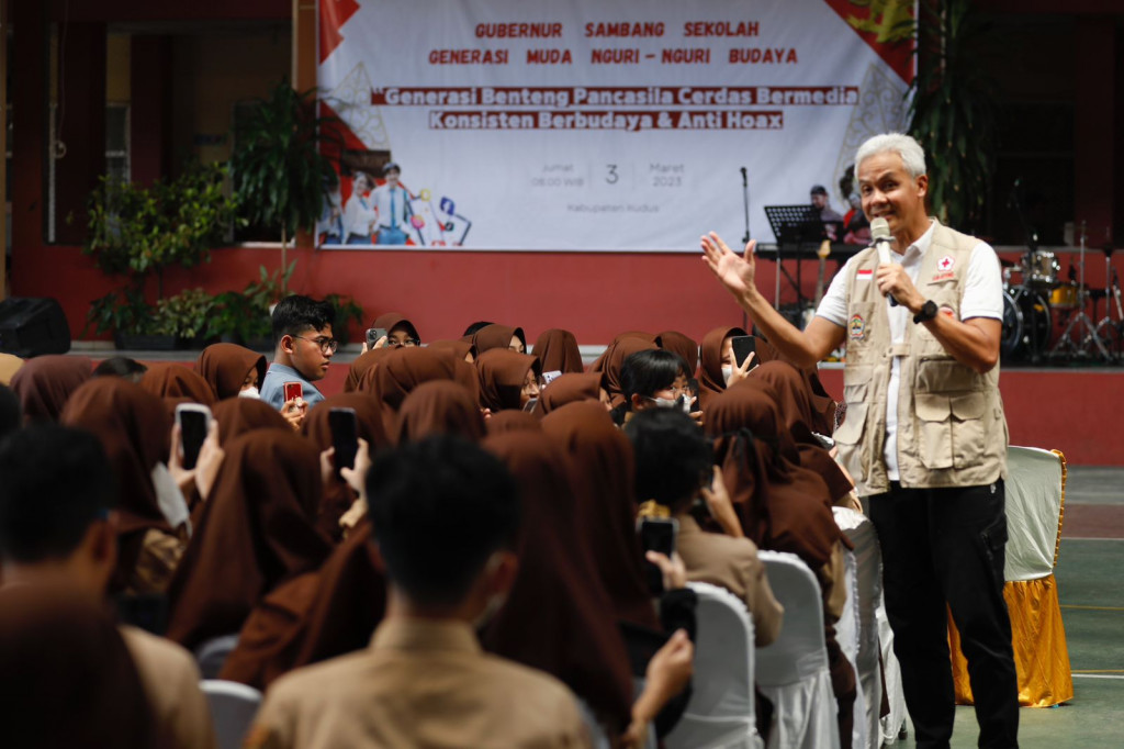 Gubernur Jawa Tengah Ganjar Pranowo, Istimewa 